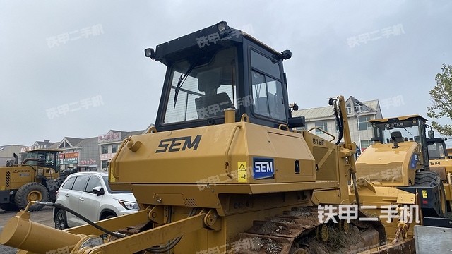 整机右侧(设备外观及核心部件) 整机右侧(设备外观及核心部件)