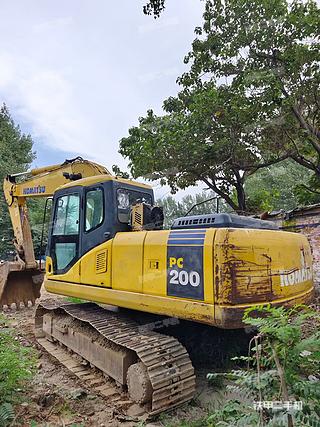 临沂小松PC200-7挖掘机实拍图片