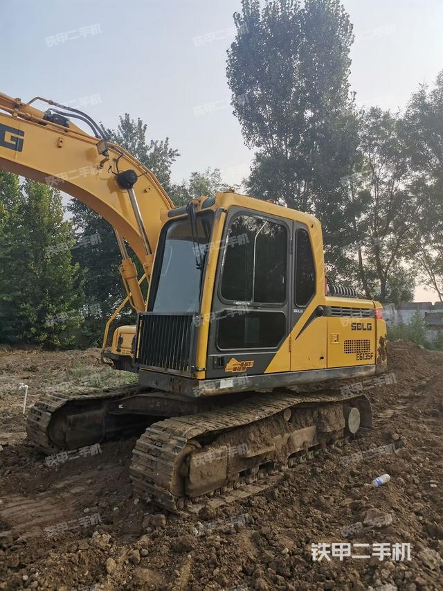 山東臨工LG6135E挖掘機