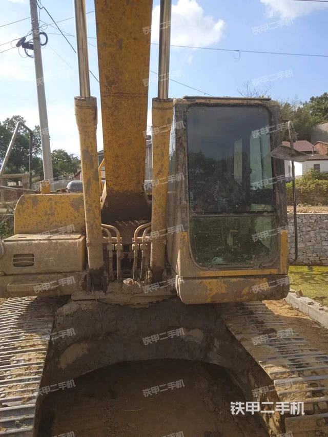 駕駛室整體（整機(jī)外觀）