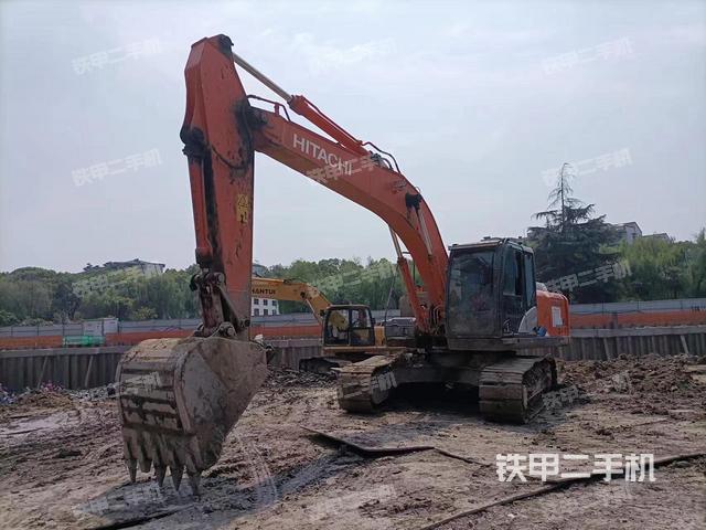 日立ZX210LC-5A挖掘機(jī)
