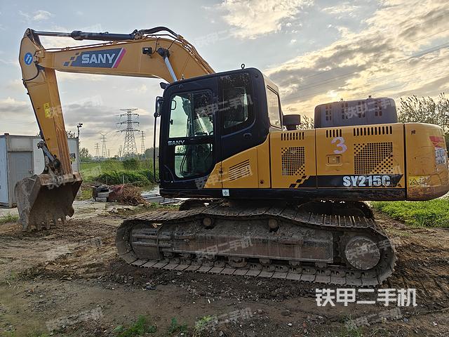 三一重工SY200C挖掘机
