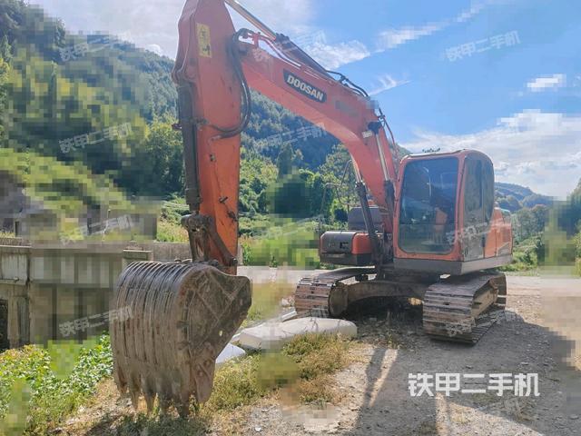 斗山DX150LC-9C挖掘机