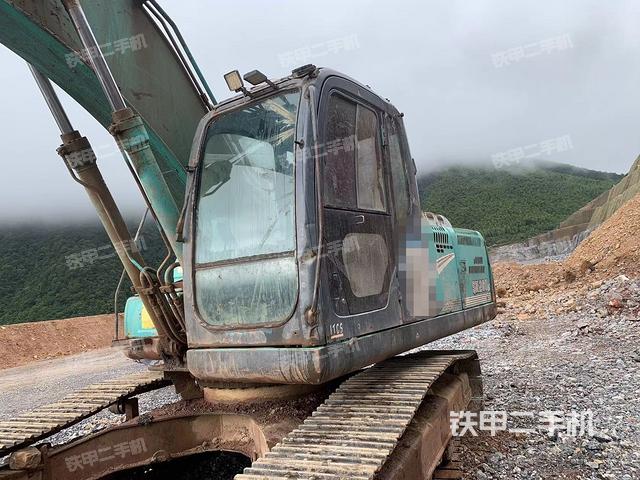 神鋼SK210LC-8挖掘機
