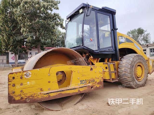 厦工XG6224M压路机