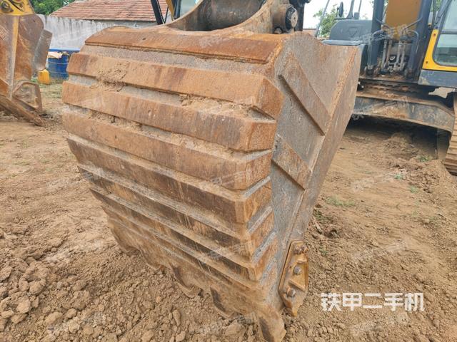 鏟斗45度(工作和回轉(zhuǎn)裝置) 鏟斗45度(工作和回轉(zhuǎn)裝置)