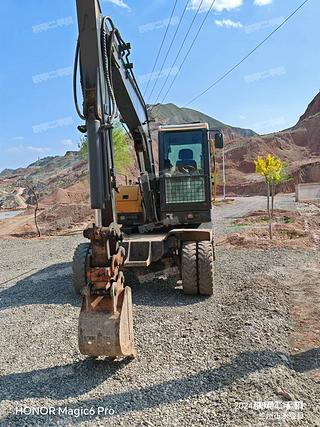 甘肃-兰州市二手临工金利LG690BM挖掘机实拍照片