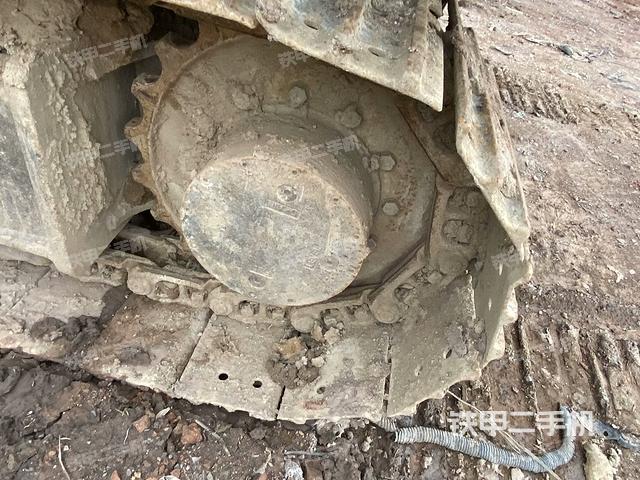 右驱动轮（行走机构）