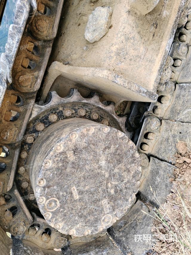 左驱动轮（行走机构）