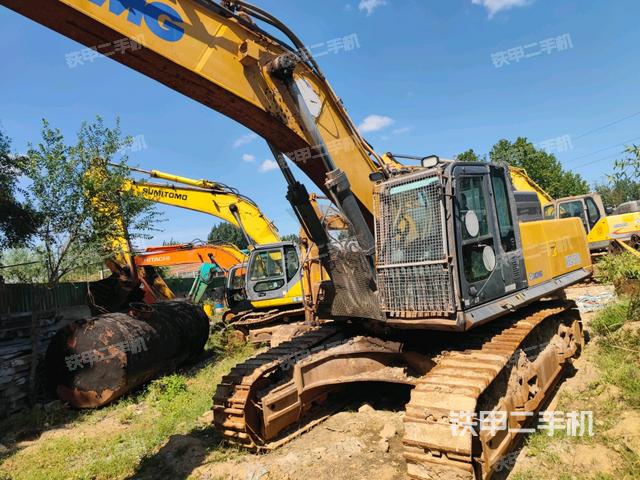徐工XE470D挖掘機