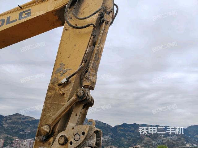 小臂整体左后（工作和回转装置）