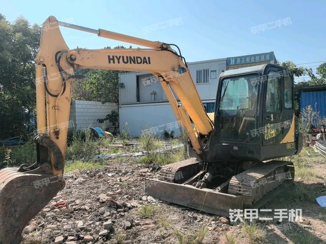 現(xiàn)代R60-7挖掘機