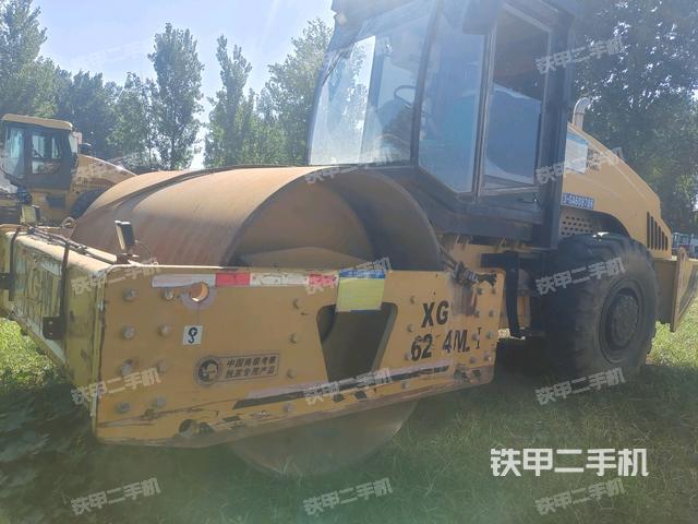 廈工XG6224M壓路機(jī)