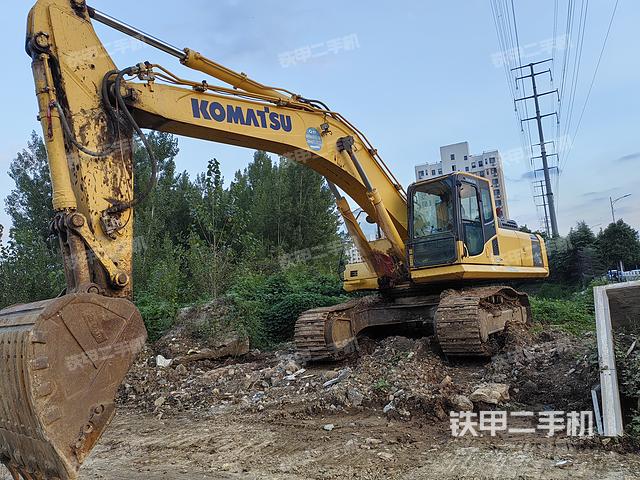 小松PC300LC-8M0挖掘机