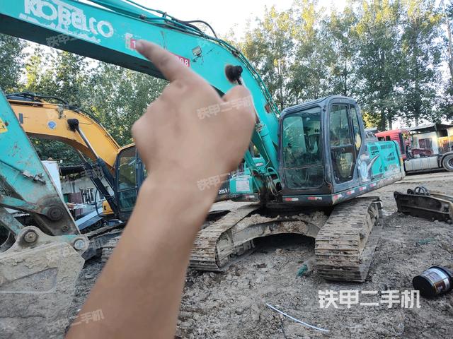 神鋼SK250-8挖掘機
