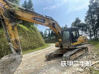 雷沃重工FR220E挖掘机实拍图片