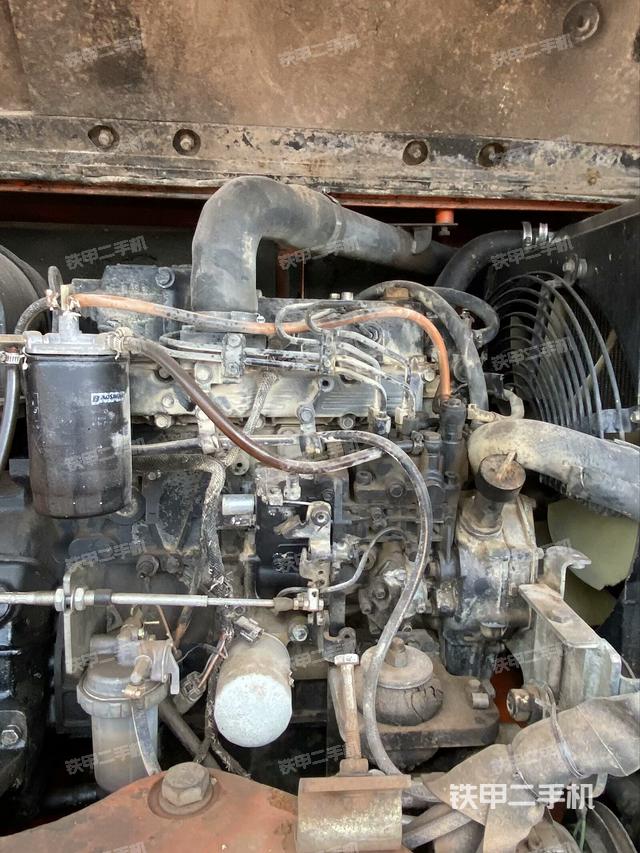 发动机室（上车部件）