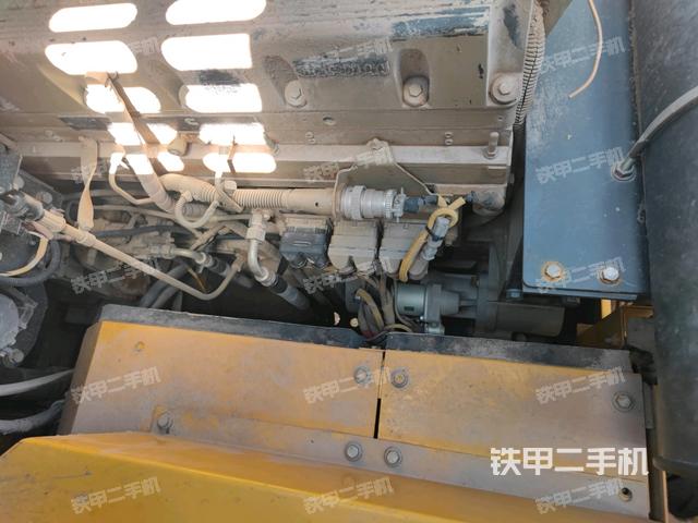 水箱+風(fēng)扇特寫(xiě)(上車(chē)部件) 水箱+風(fēng)扇特寫(xiě)(上車(chē)部件)