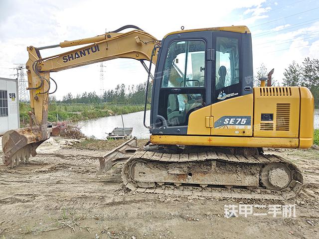 山推挖掘机SE75-9挖掘机
