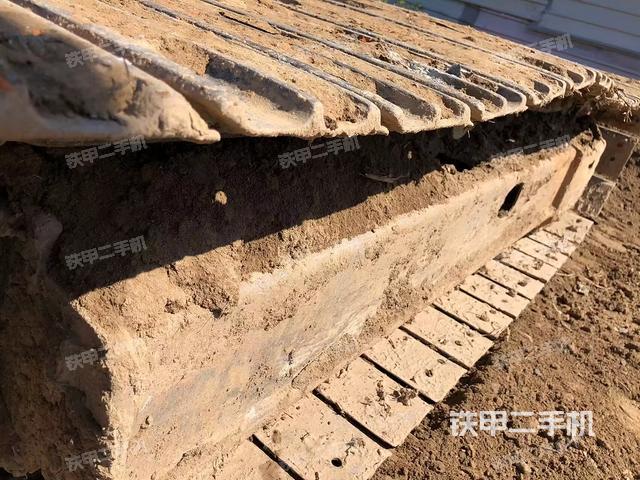 单侧履带整体（整机外观）