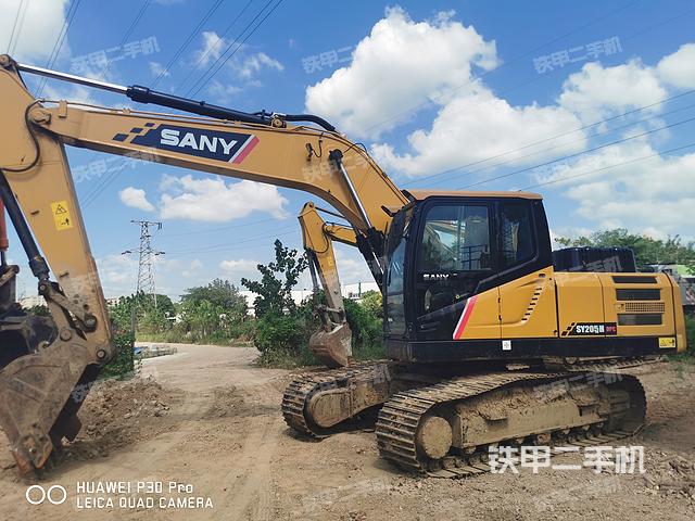 三一重工SY205H挖掘机