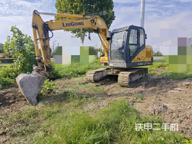 柳工CLG908D挖掘機(jī)