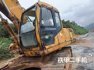 現代R220LC-5挖掘機實拍圖片