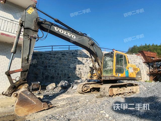 沃爾沃EC200B挖掘機(jī)