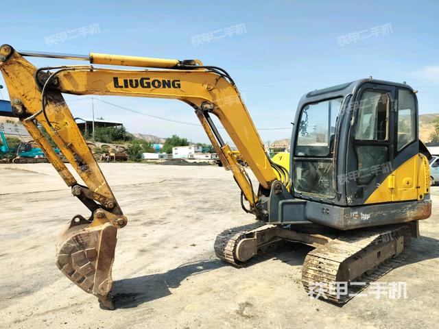 柳工CLG906D挖掘機(jī)