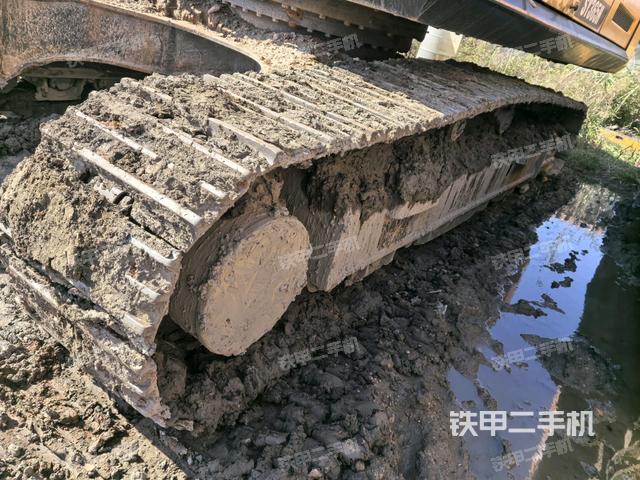 右侧行走马达盖板（行走机构）