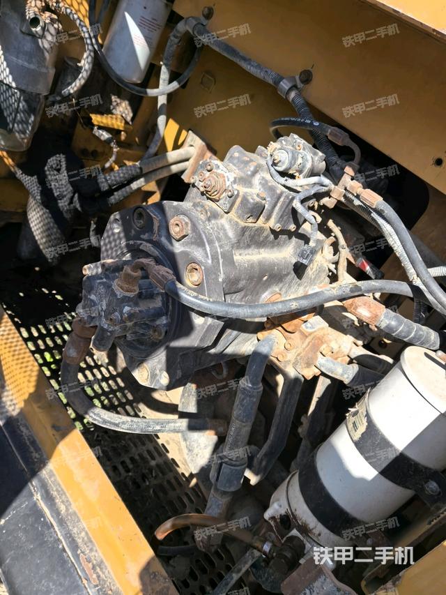 液压泵斜45 左（大件舱室）