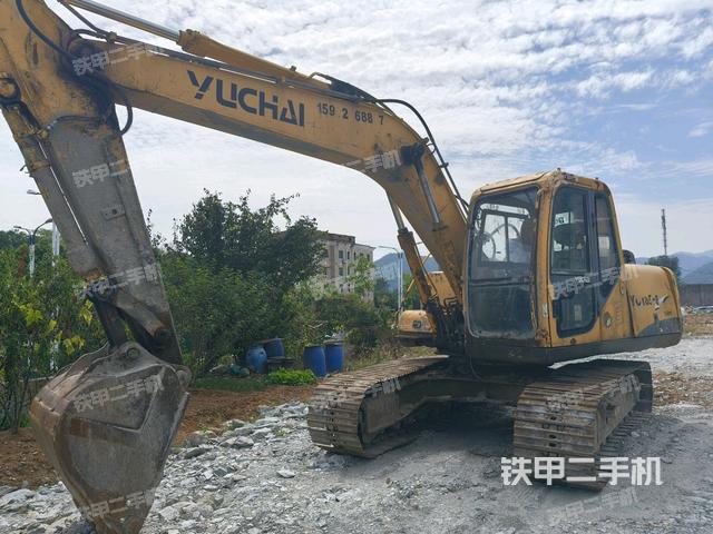 玉柴YC135-8挖掘機(jī)