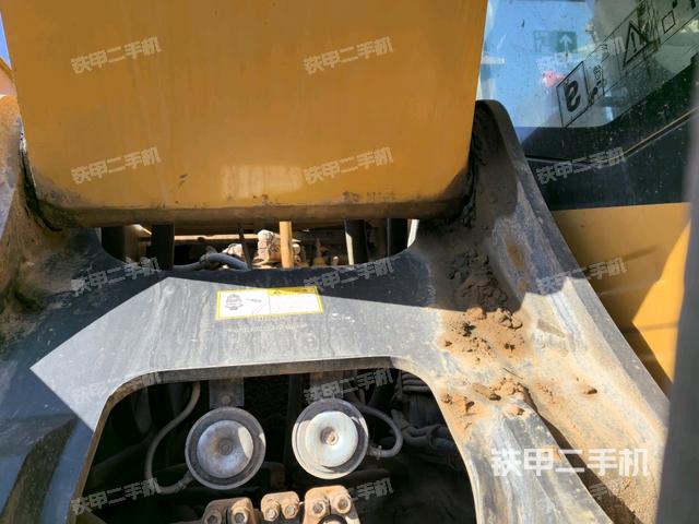 大臂根部 斜视（工作和回转装置）