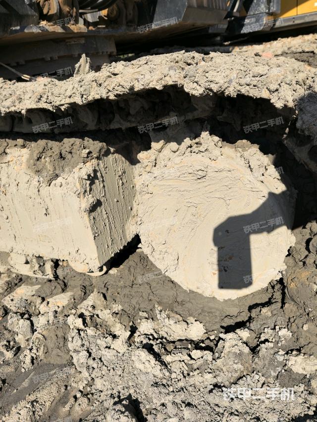 右驱动轮（行走机构）