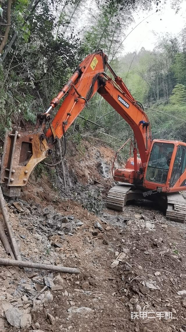 斗山DH150LC-7挖掘機(jī)