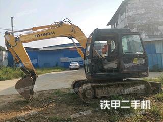 現(xiàn)代R80-7挖掘機實拍圖片