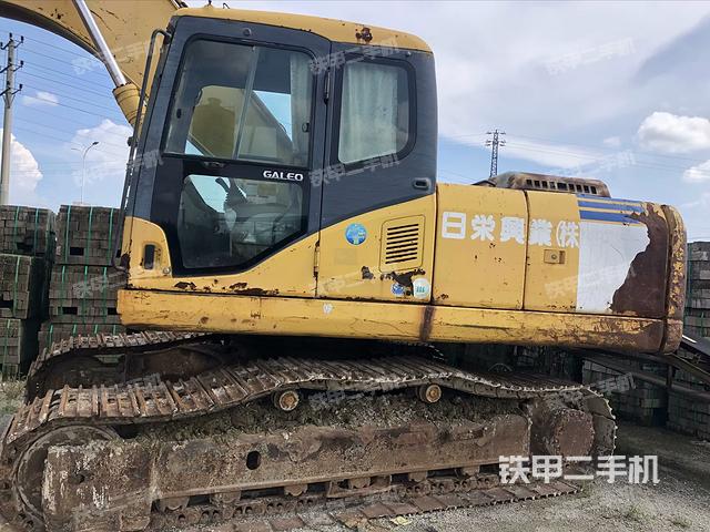 小松PC200-7挖掘机