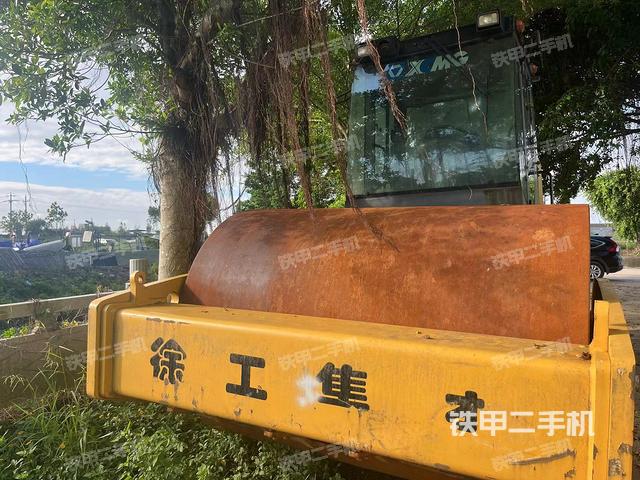 徐工XS203J压路机