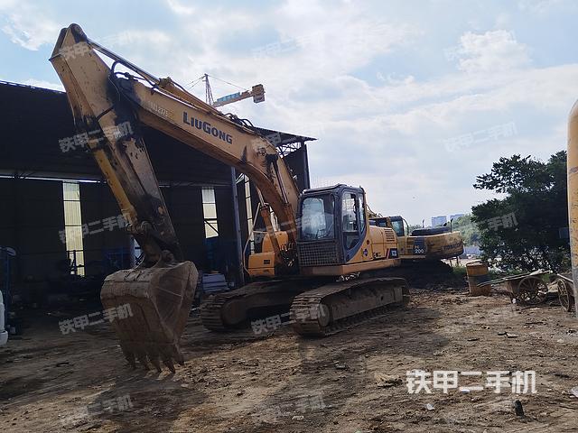 柳工CLG922D挖掘机