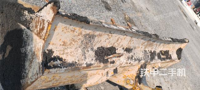 鏟斗后45°(工作裝置) 鏟斗后45°(工作裝置)