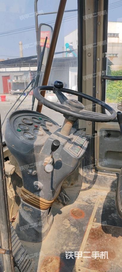 儀表盤(駕駛室部分) 儀表盤(駕駛室部分)