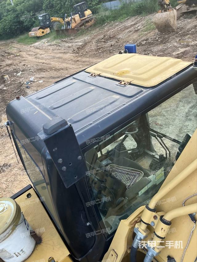 驾驶室顶部俯视（上车部件）