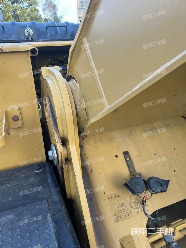 大臂根部 斜视（工作和回转装置）