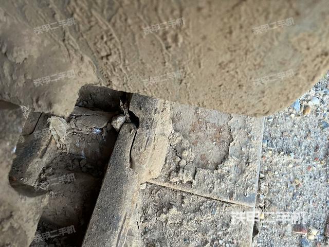 右侧履带整体（行走机构）