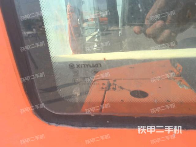 后窗玻璃角标（驾驶室部分）