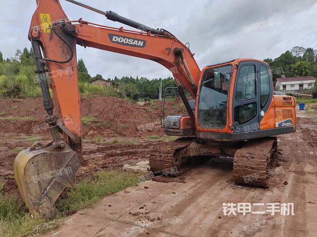 迪万伦DX130-9C挖掘机