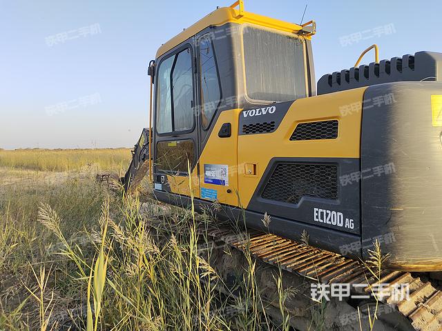 沃尔沃EC140D挖掘机