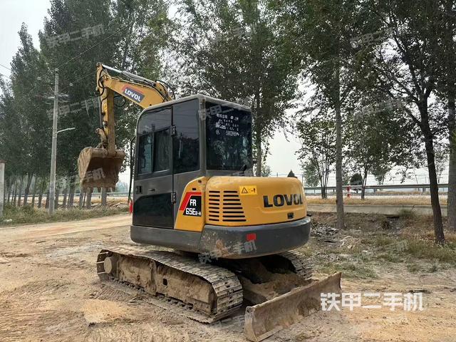 驾驶室整体（整机外观）