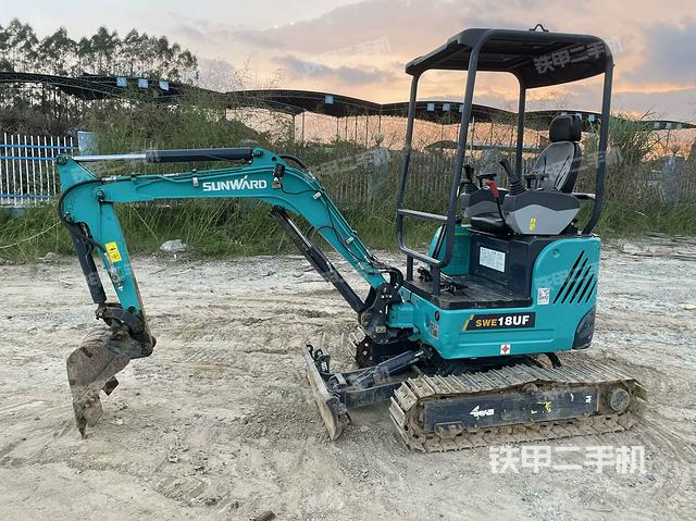 山河智能SWE18UF挖掘機(jī)