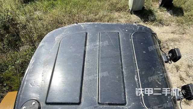 駕駛室頂部（整機(jī)外觀）